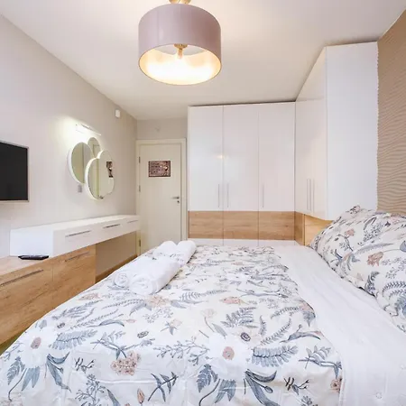 Sam Centre Harmony 1-bedroom Apartmán *